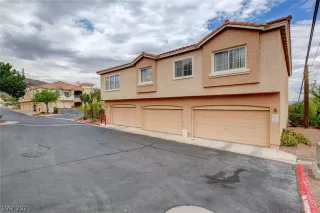 Photo #1: 2308044 Listing