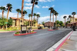 Photo #1: 2308055 Listing 