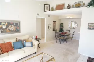 Photo #5: 2308088 Listing