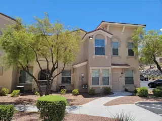 Photo #2: 2308180 Listing