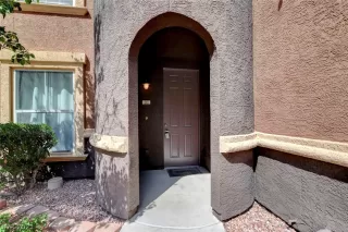 Photo #2: 2308207 Listing