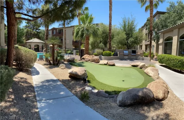 MLS: 2308242 Condo For Sale