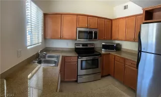 Photo #2: 2308242 Listing