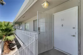 Photo #5: 2308264 Listing 