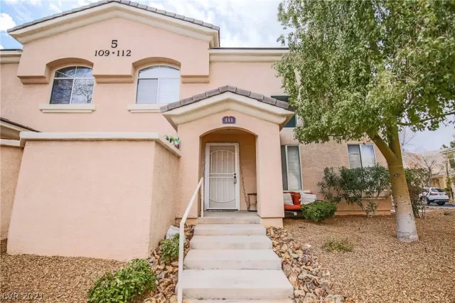 MLS: 2308282 Condo For Sale