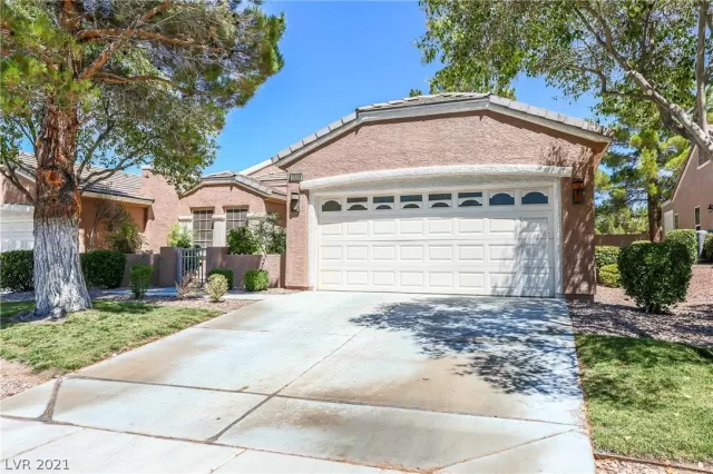 MLS: 2308300 Condo For Sale