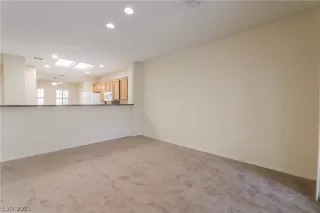 Photo #6: 2308300 Listing 