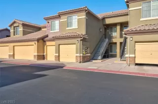 Photo #1: 2308309 Listing