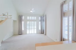 Photo #3: 2308315 Listing