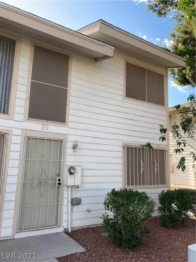 MLS: 2308318 Condo For Sale