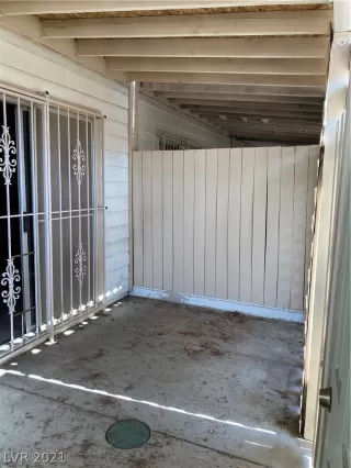 Photo #4: 2308318 Listing 