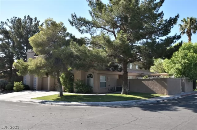 MLS: 2308341 Condo For Sale