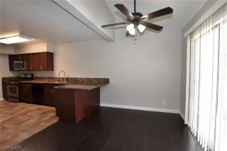 Photo #2: 2308341 Listing