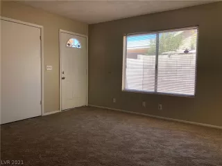 Photo #6: 2308347 Listing 