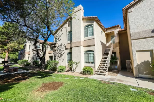 MLS: 2308353 Condo For Sale