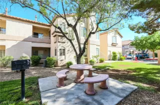 Photo #1: 2308353 Listing