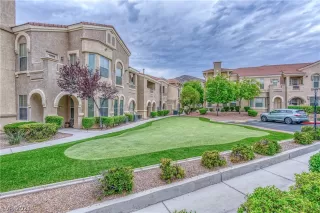 Photo #4: 2308414 Listing