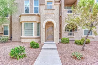 Photo #5: 2308414 Listing