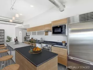 Photo #1: 2308442 Listing