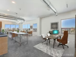 Photo #3: 2308442 Listing