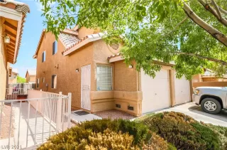 Photo #2: 2308493 Listing 