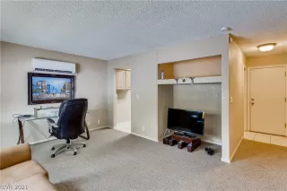 Photo #3: 2308512 Listing 