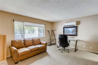 Photo #4: 2308512 Listing 