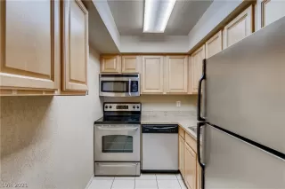 Photo #6: 2308512 Listing 