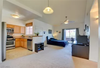 Photo #1: 2308518 Listing