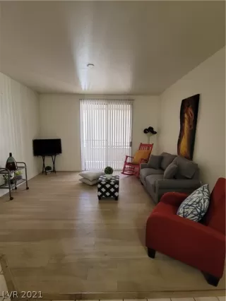 Photo #6: 2308526 Listing