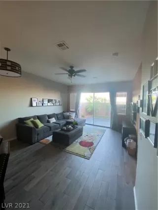 Photo #6: 2308541 Listing 