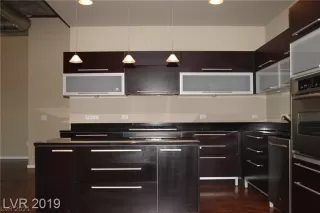 Photo #1: 2308644 Listing