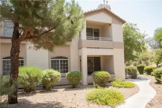 Photo #1: 2308655 Listing