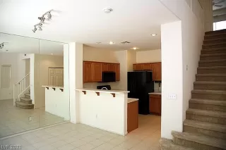 Photo #3: 2308680 Listing 