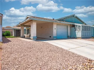 Photo #1: 2308685 Listing