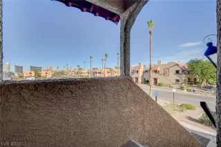 Photo #1: 2308692 Listing