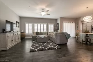 Photo #3: 2308723 Listing 