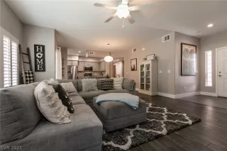 Photo #6: 2308723 Listing 