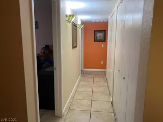 Photo #2: 2308760 Listing