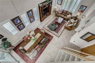 Photo #5: 2308774 Listing