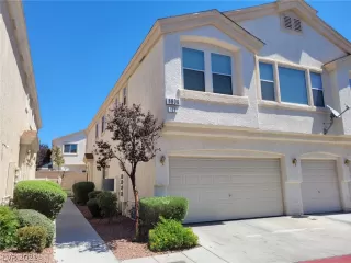 Photo #1: 2308794 Listing