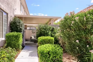 Photo #1: 2308820 Listing