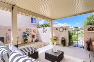 Photo #3: 2308820 Listing