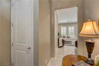 Photo #4: 2308833 Listing 