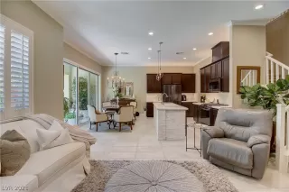 Photo #6: 2308833 Listing 