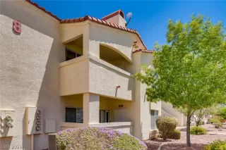 Photo #2: 2308834 Listing