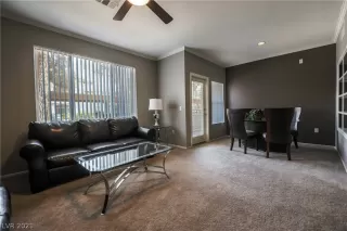 Photo #3: 2308847 Listing