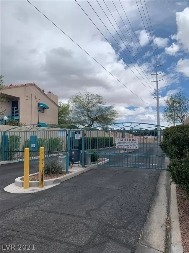 MLS: 2308850 Condo For Sale