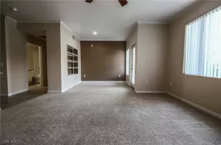 Photo #4: 2308857 Listing