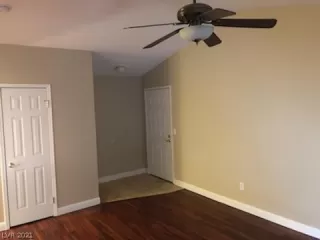 Photo #3: 2308862 Listing